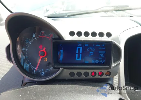 2014 Chevrolet Sonic Lt из США, поврежденный, VIN 1G1JC5SH5E4155518